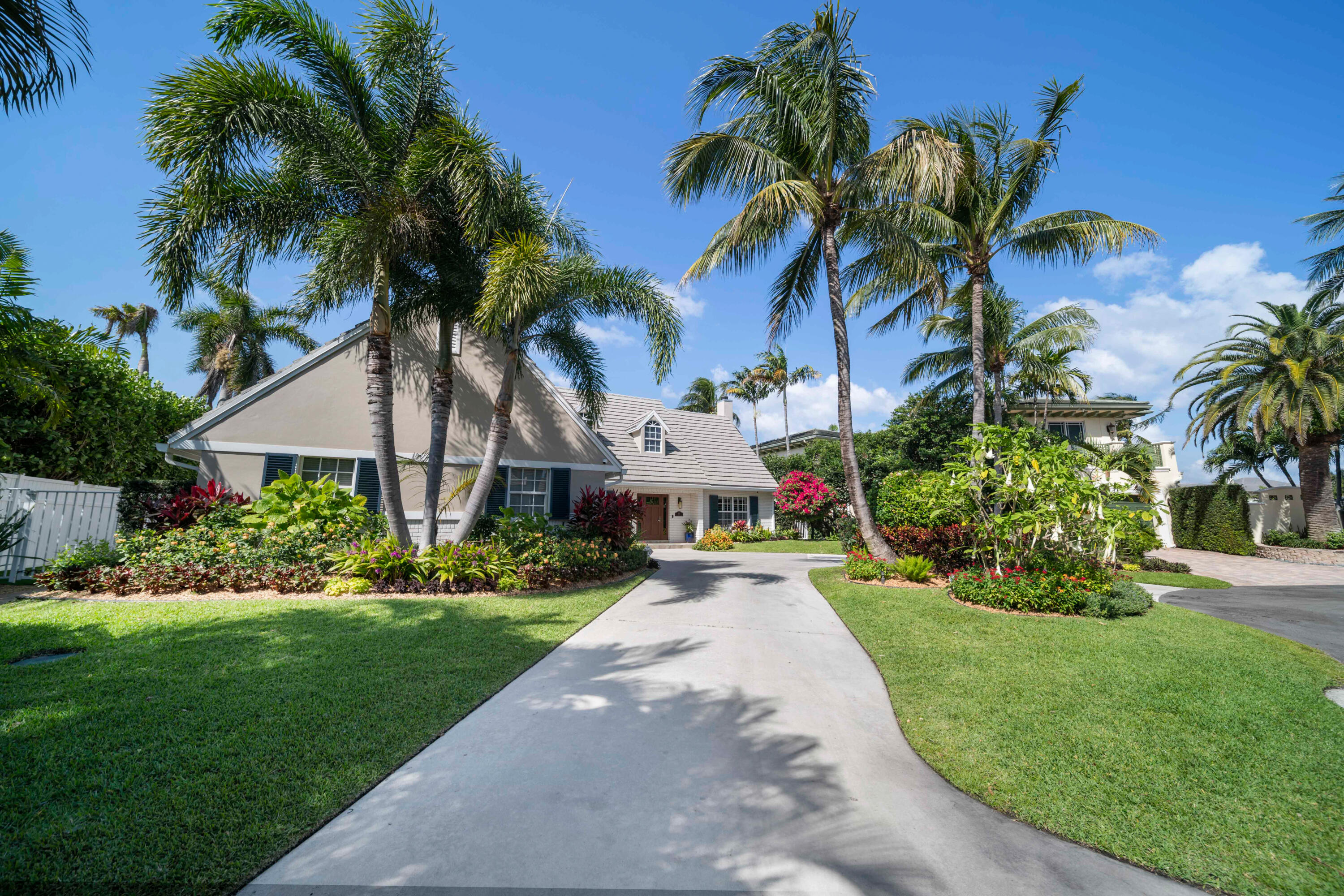 RIO DEL REY SHORES - Residential