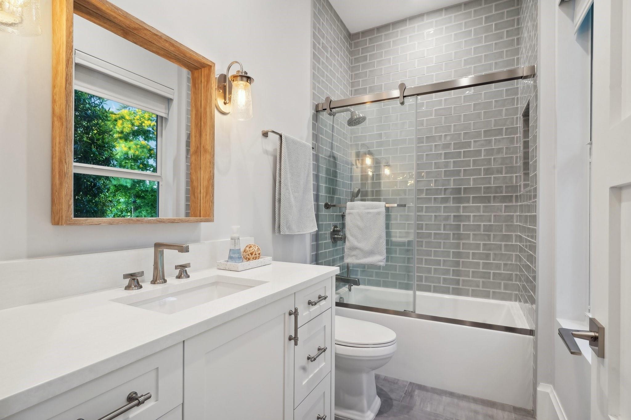 COVE 5TH SEC - Residential