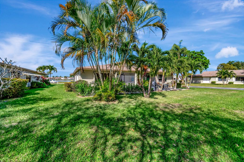 Photo of 1516 Palmland Drive, Boynton Beach, FL 33436 (MLS # R10964022)