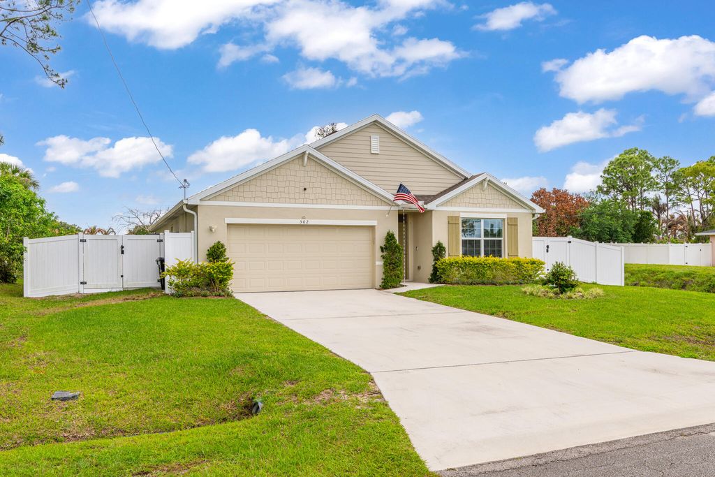 Photo of 502 NW Kingston Street, Port Saint Lucie, FL 34983 (MLS # B26025755)