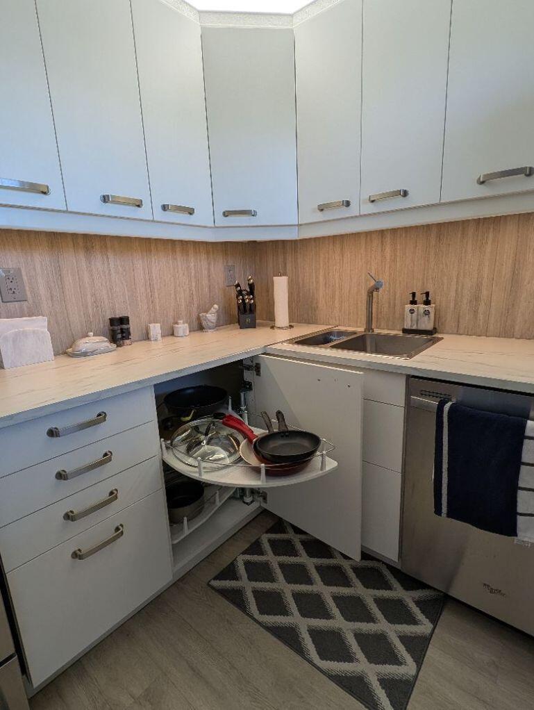 LAKE CLARKE GARDENS CONDO - Residential Lease