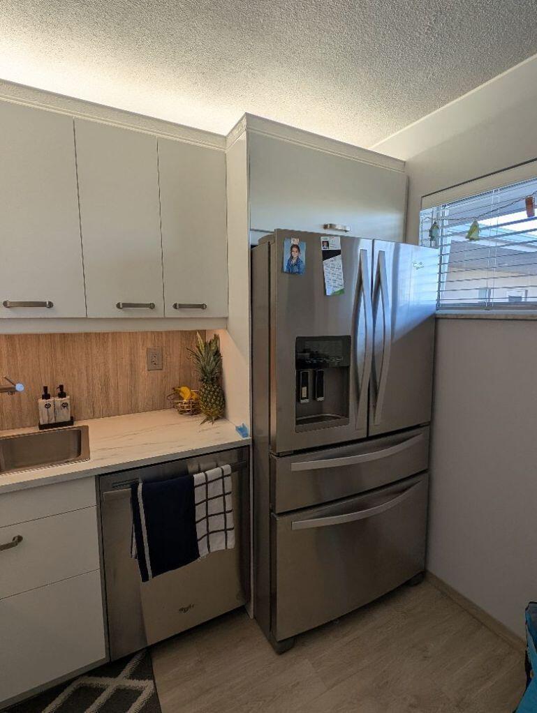 LAKE CLARKE GARDENS CONDO - Residential Lease