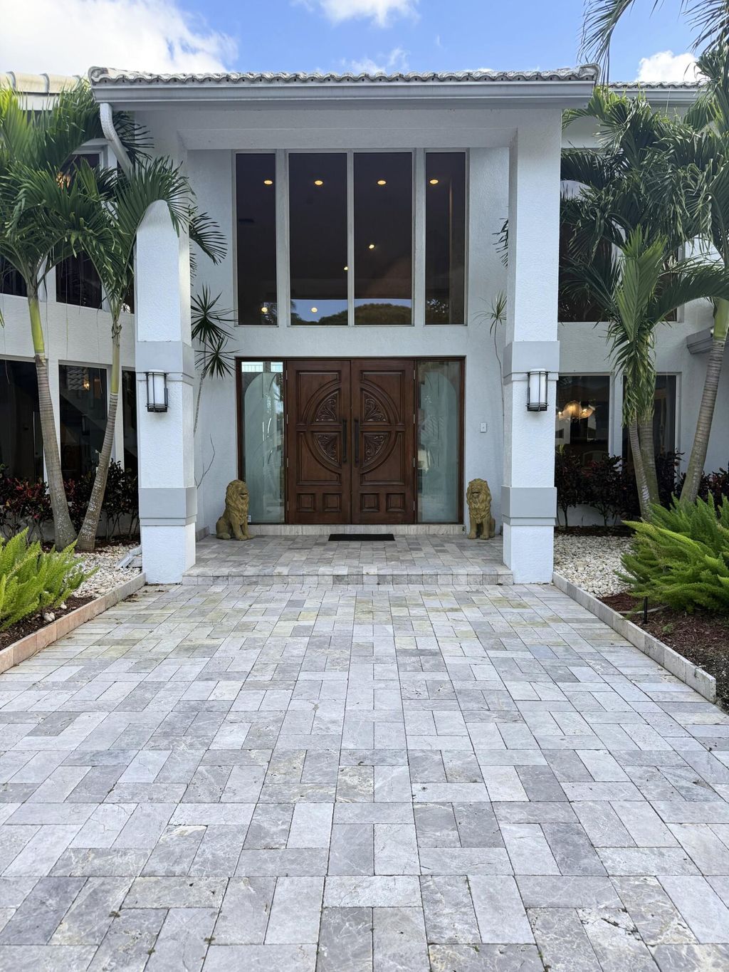 Photo of 4440 Woodfield Boulevard, Boca Raton, FL 33434 (MLS # B26023204)