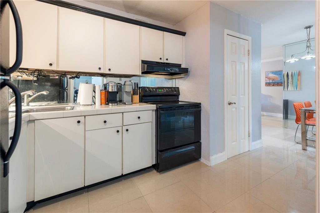 MANOR GROVE VILLAGE 1 - Residential