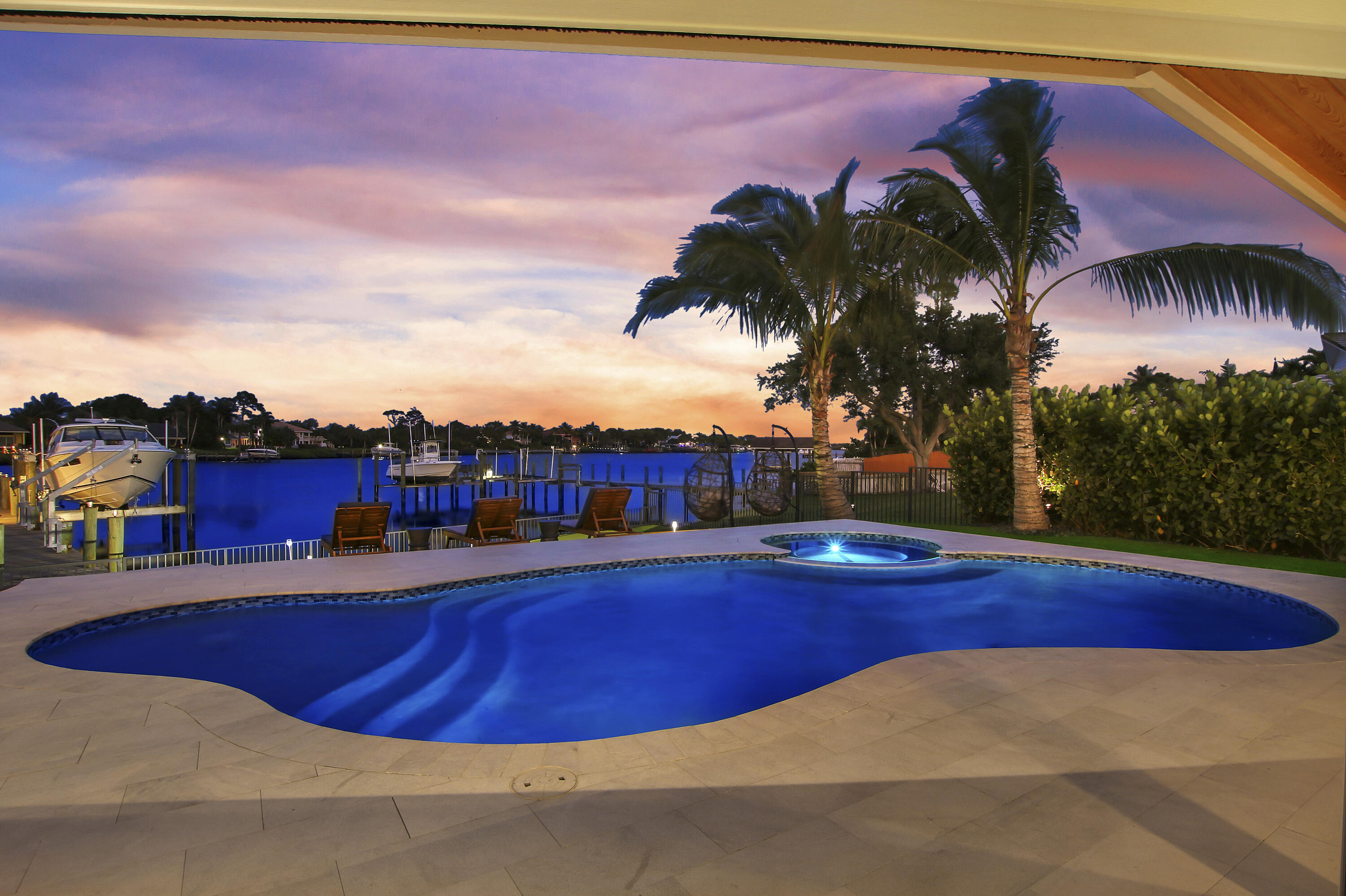 HUNT CLUB COLONY - Residential