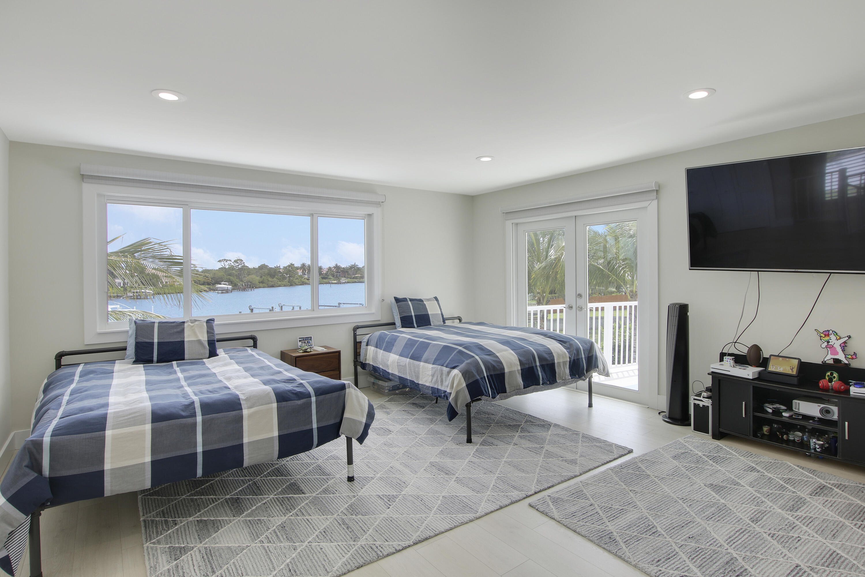 HUNT CLUB COLONY - Residential