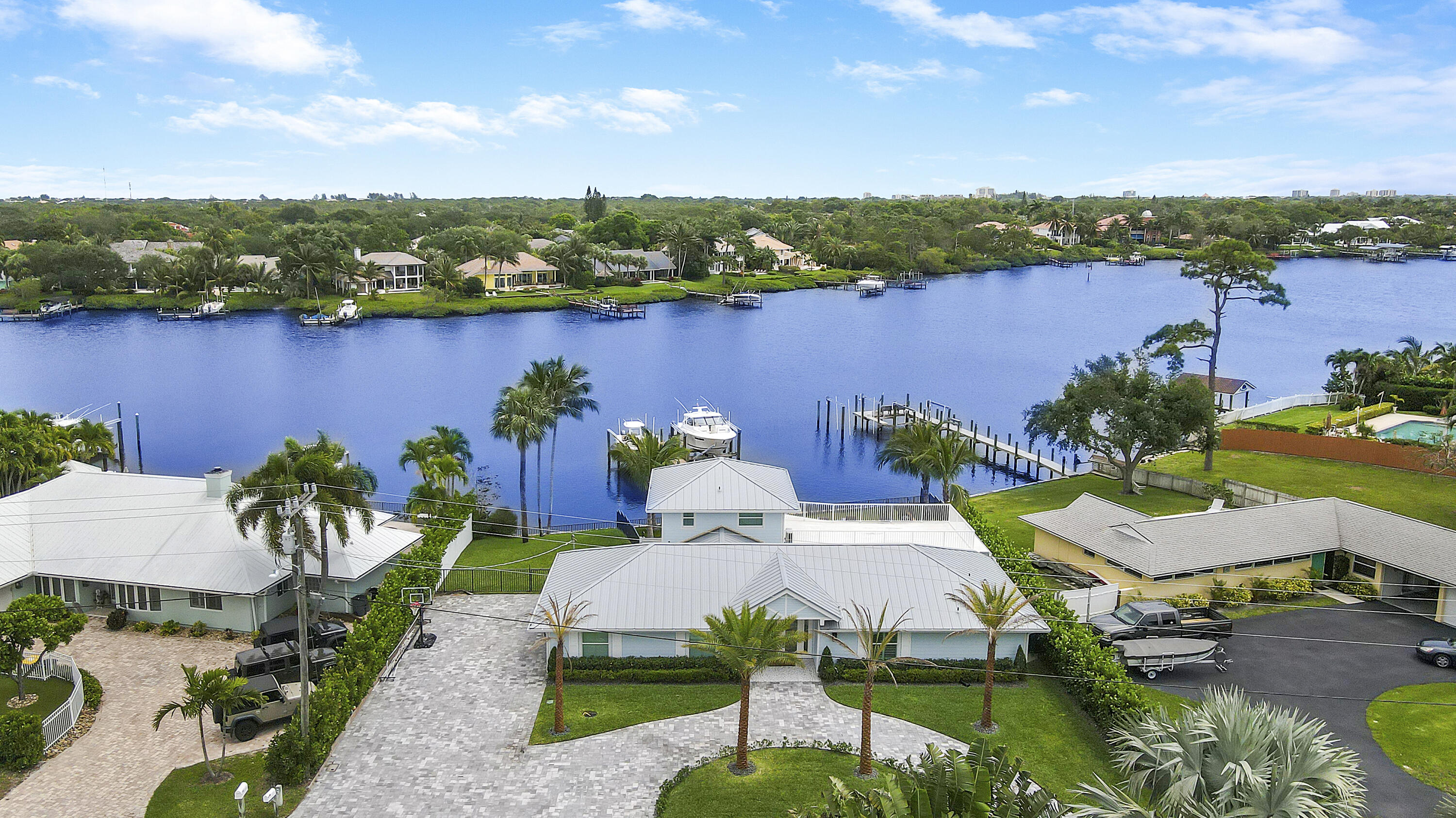 HUNT CLUB COLONY - Residential