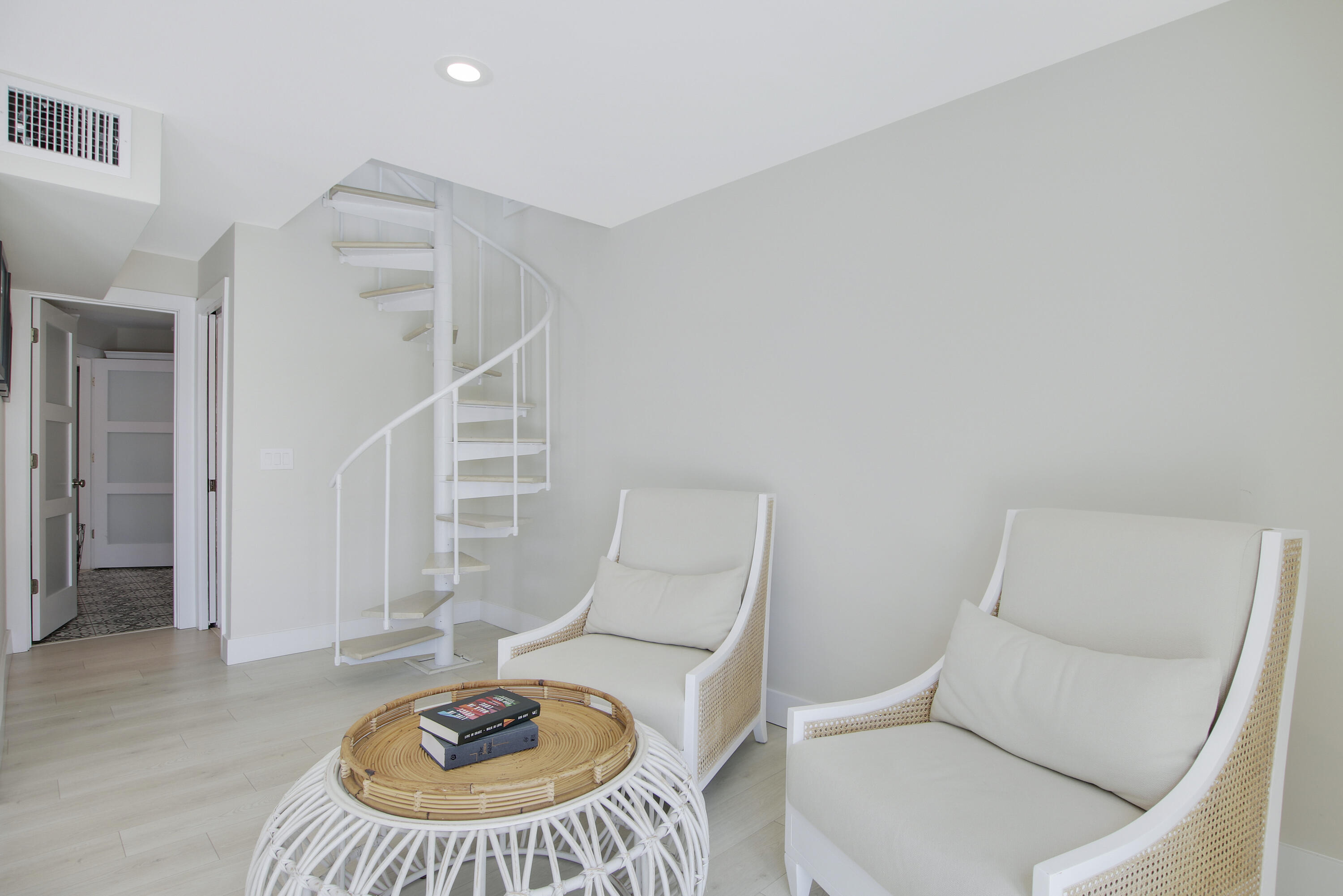 HUNT CLUB COLONY - Residential