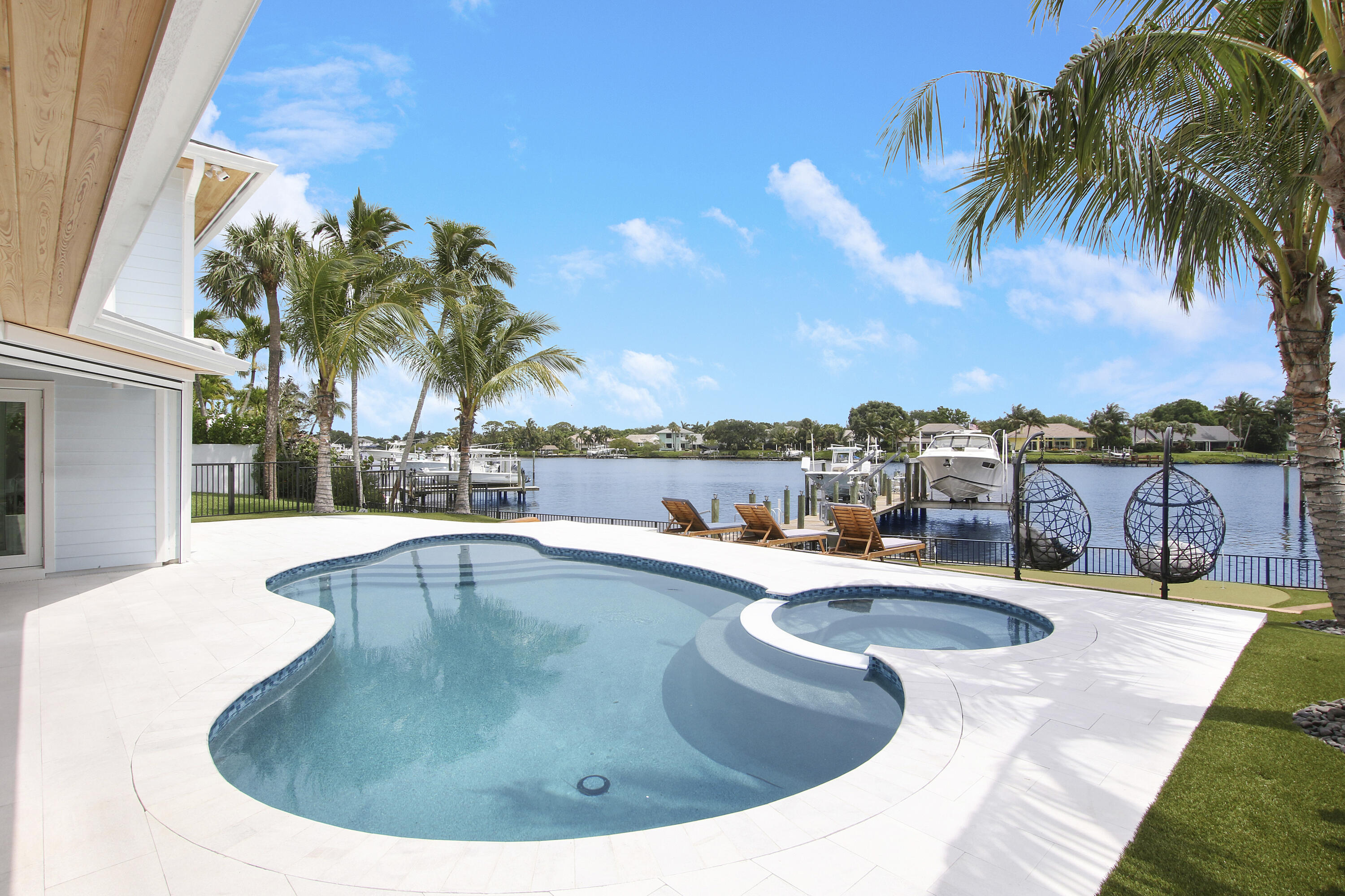 HUNT CLUB COLONY - Residential