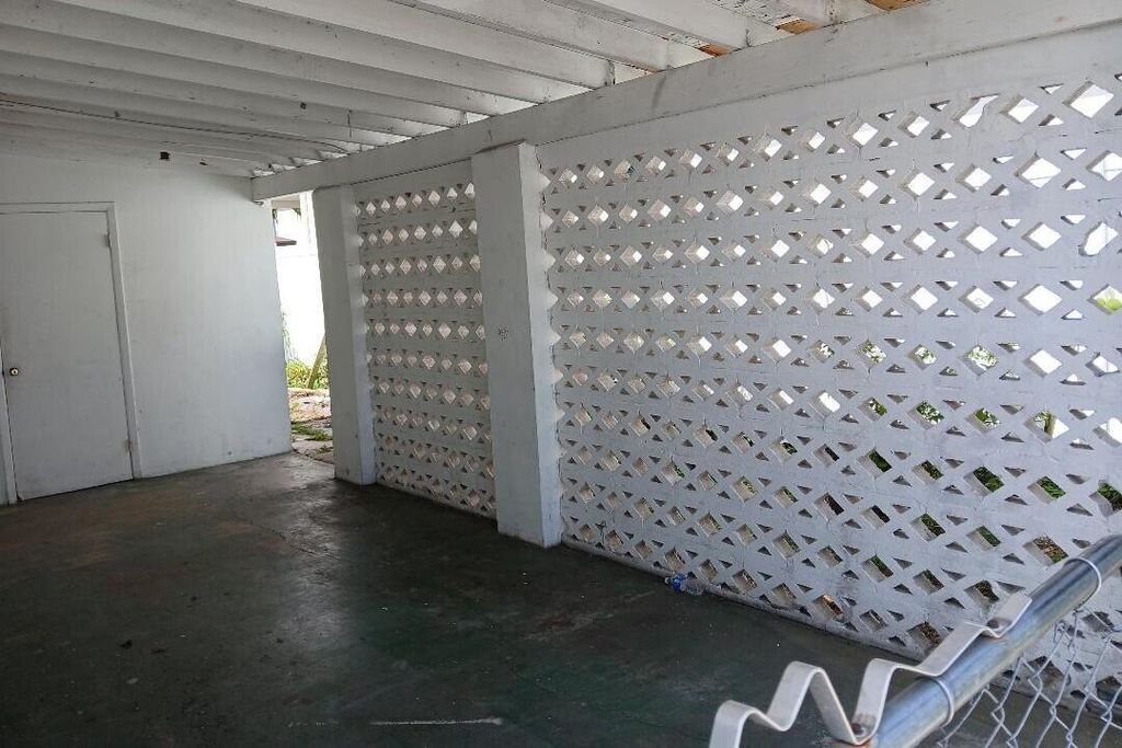 Photo of 116 SE 2nd Avenue, Boynton Beach, FL 33435 (MLS # R11085761)