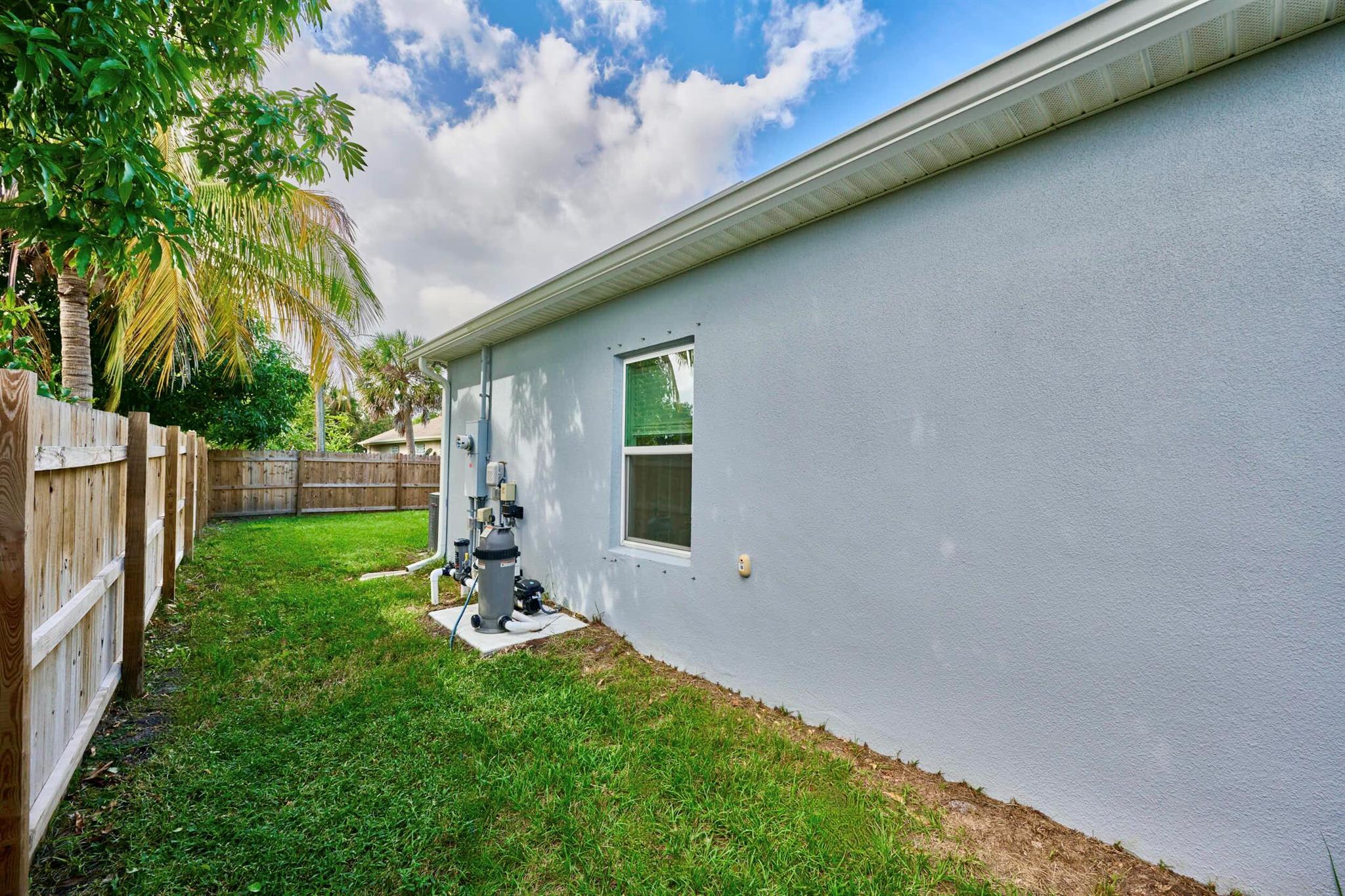 SEBASTIAN HIGHLANDS - NO HOA - Residential