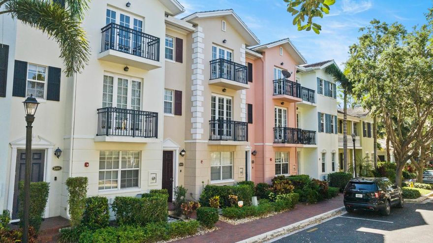 *Accepting Back-up Offers* This modern & upgraded 3bed/ 2.5bath townhouse is nestled in the heart of Delray. The kitchen shines with quartz countertops, a composite quartz sink, and a portable island, complemented by a brand-new exterior water filtration system for pristine water throughout the home.

California Closets in the primary bedroom maximize space, while a remodeled en-suite exudes sophistication. New window shades in the living room and blackout shades in the primary bedroom ensure comfort and privacy, while the convenience of keyless entry, energy-efficient LED lights, and stainless-steel bannisters elevate daily living. Plus, enjoy the durability of LVP flooring throughout the home. Close proximity to Atlantic Ave and the beach.