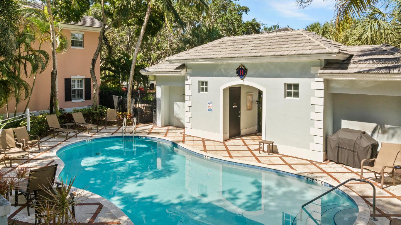 HERITAGE CLUB - Residential