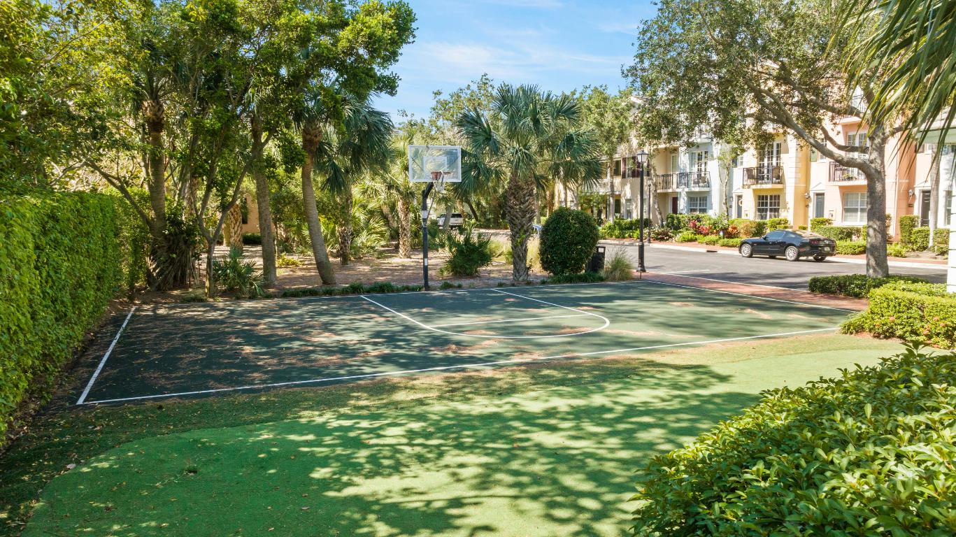 HERITAGE CLUB - Residential