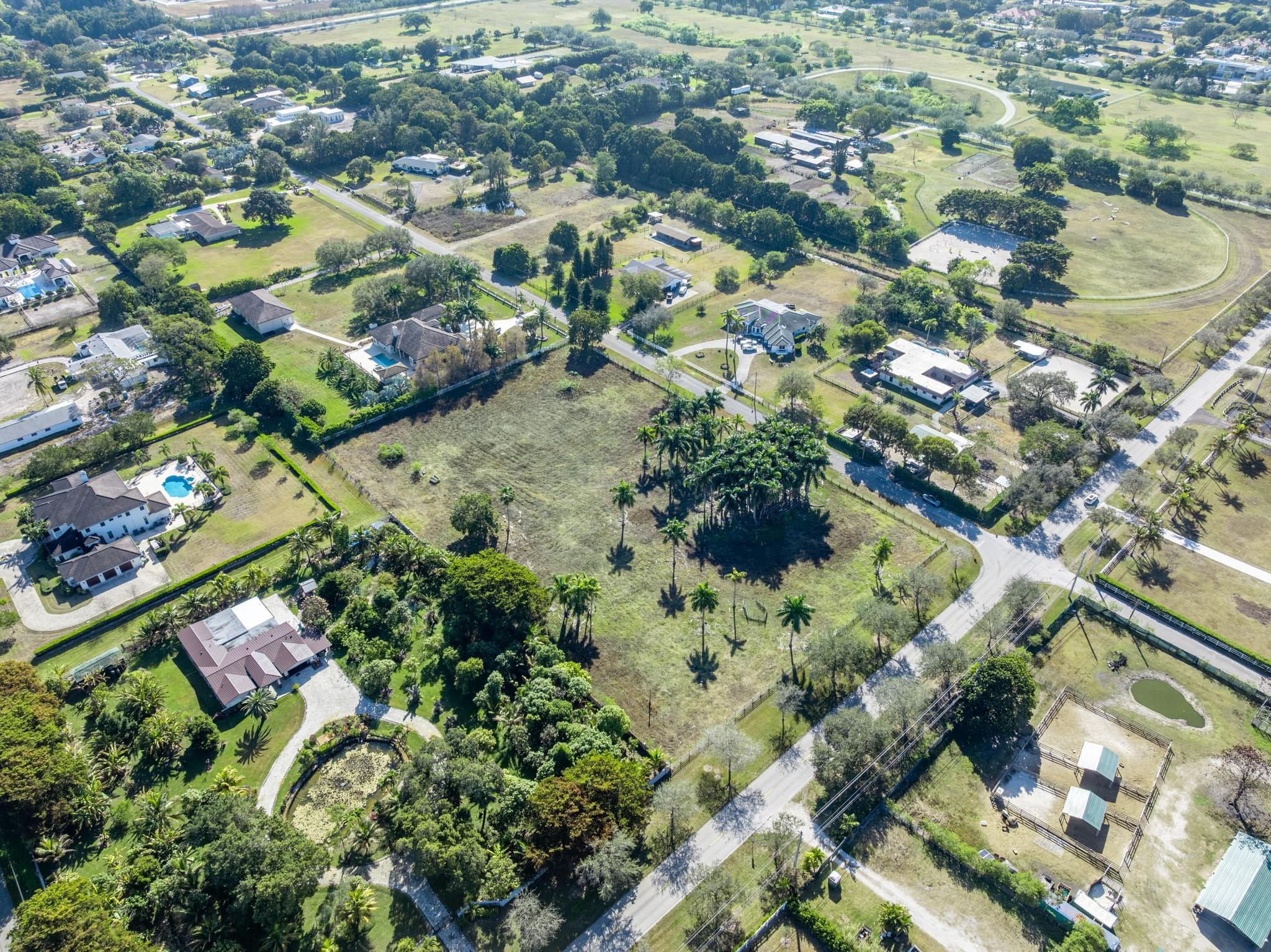 ROLLING OAKS ESTATES - Land