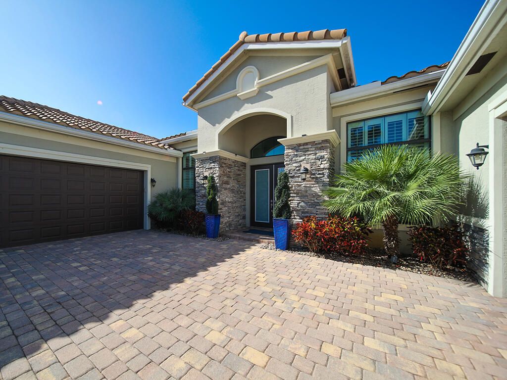 Photo of 5227 SW Longspur Lane, Palm City, FL 34990 (MLS # R10959179)
