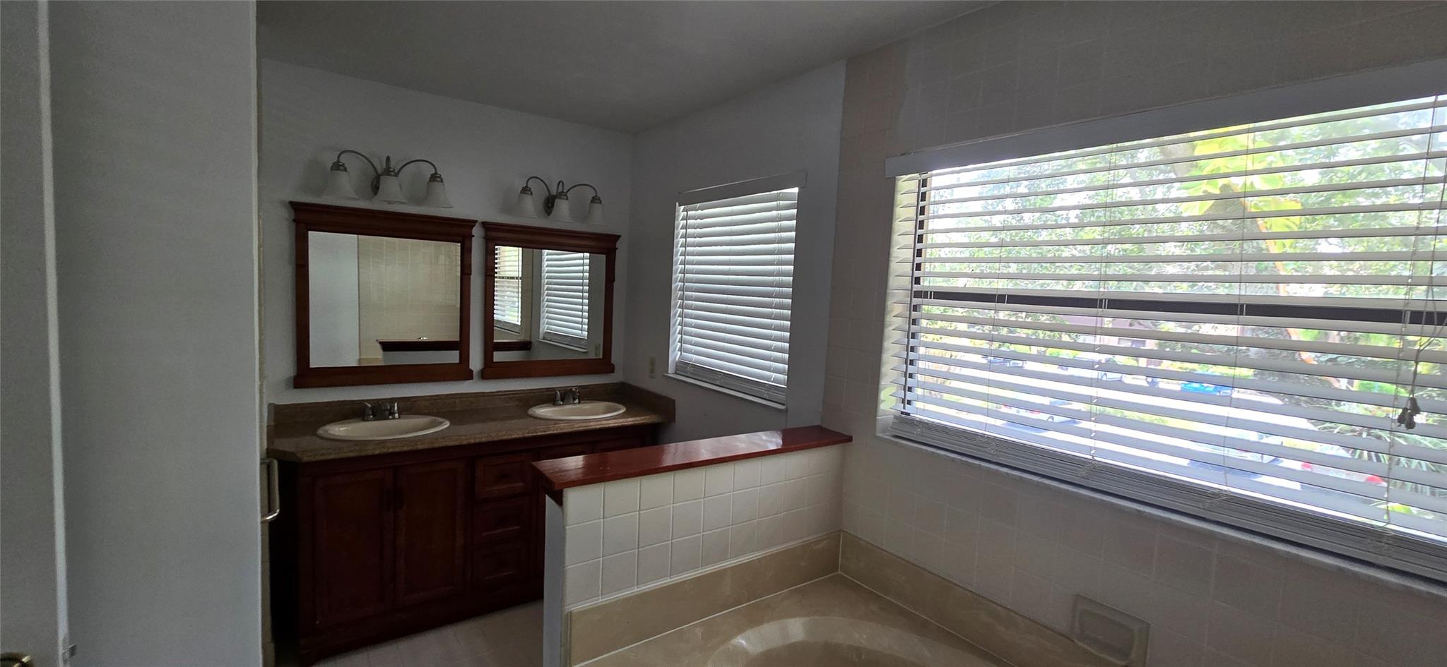 Bonaire Woodmont - Residential