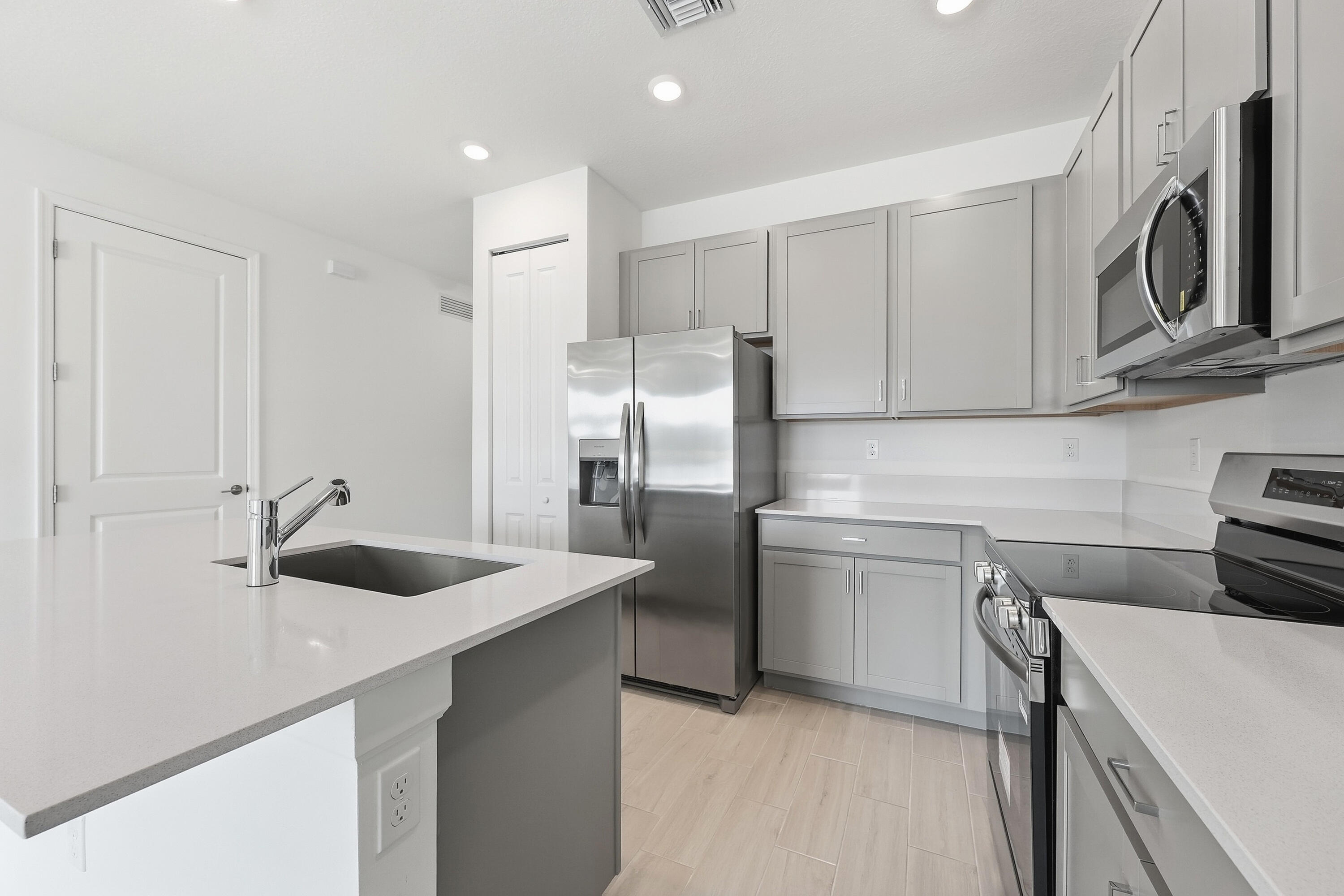 SEAGROVE PUD - Residential Lease