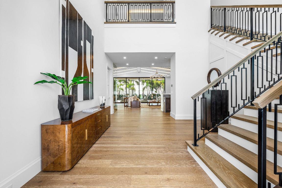 KINGS COURT REPLAT IN - Residential