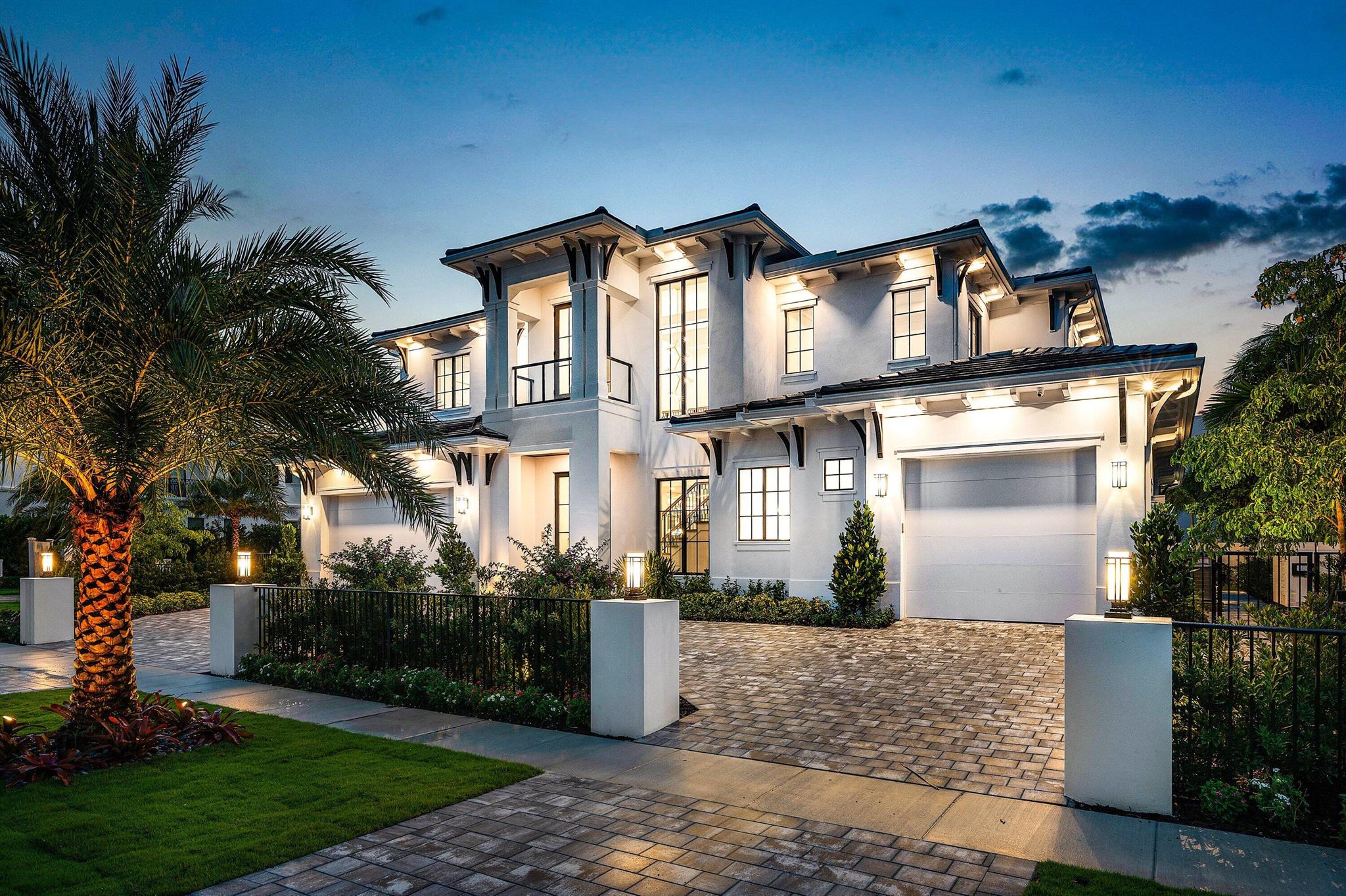 KINGS COURT - Residential