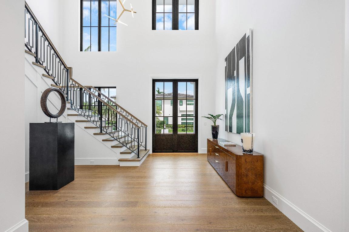 KINGS COURT REPLAT IN - Residential