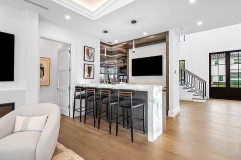 Tiny photo for 201 NE 4th Avenue, Boca Raton, FL 33432 (MLS # R11093687)