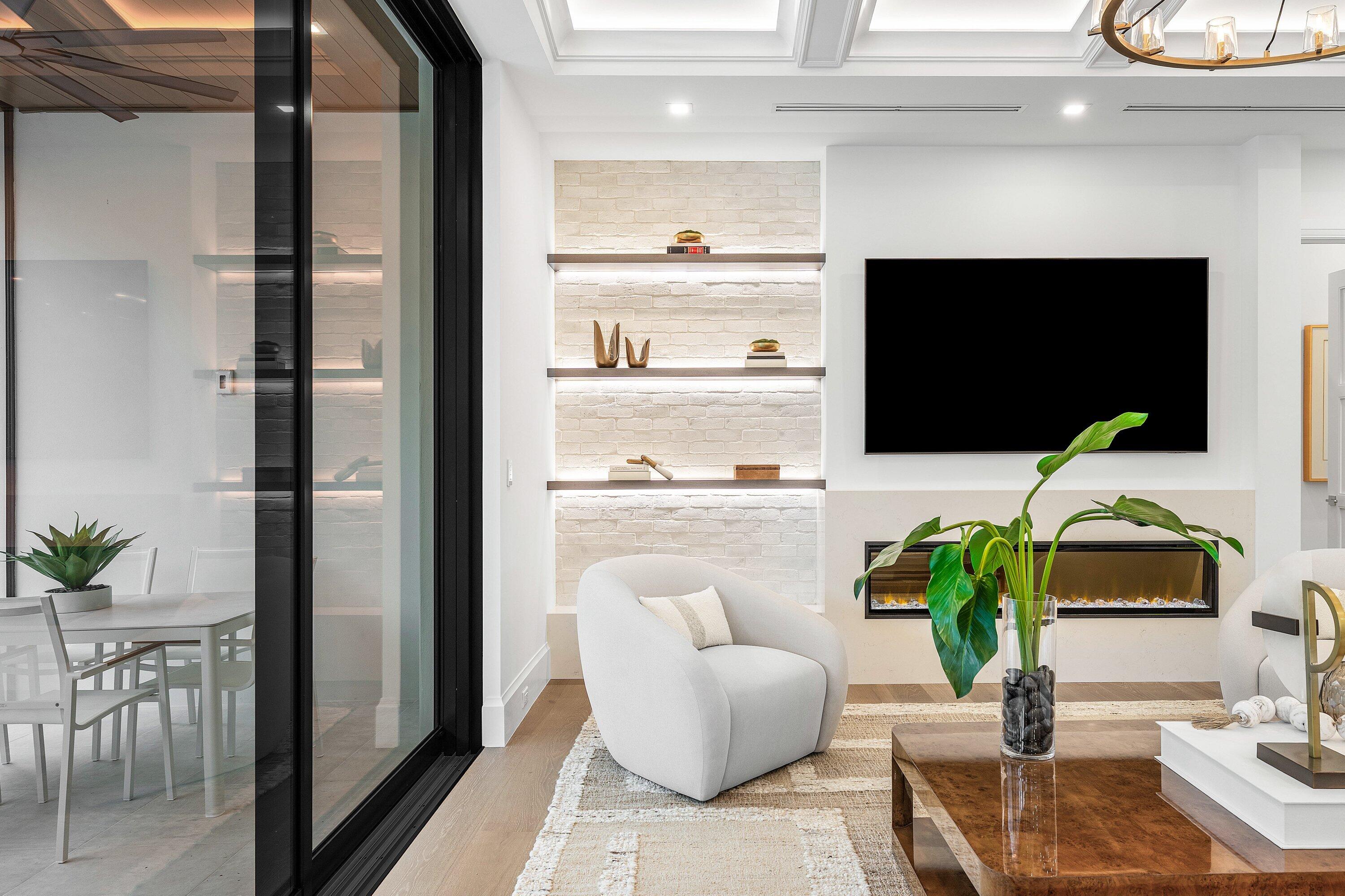 KINGS COURT REPLAT IN - Residential