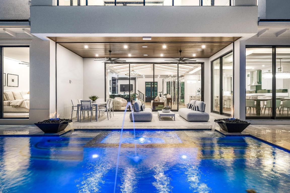 KINGS COURT REPLAT IN - Residential