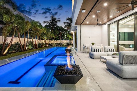 Tiny photo for 201 NE 4th Avenue, Boca Raton, FL 33432 (MLS # R11093687)