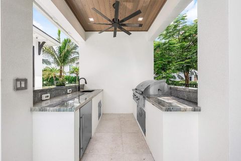 Tiny photo for 201 NE 4th Avenue, Boca Raton, FL 33432 (MLS # R11093687)