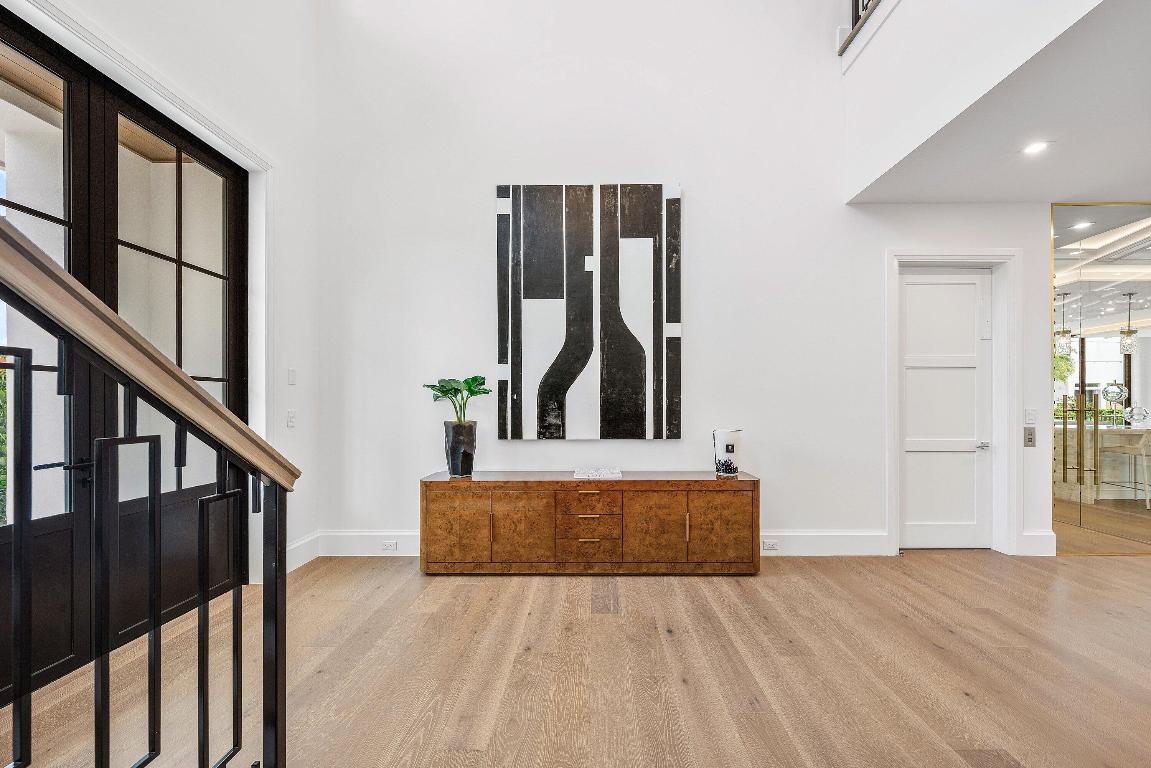 KINGS COURT REPLAT IN - Residential