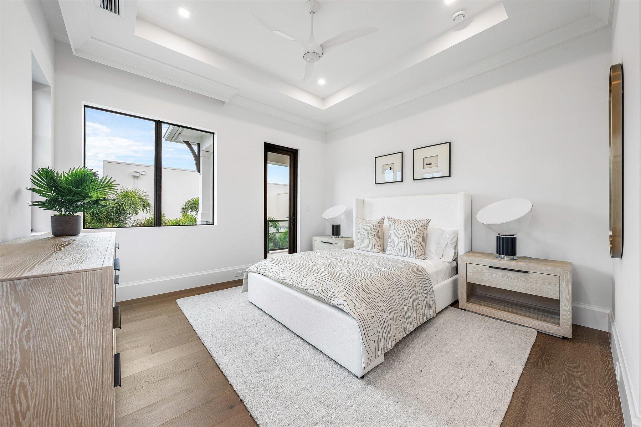 KINGS COURT - Residential