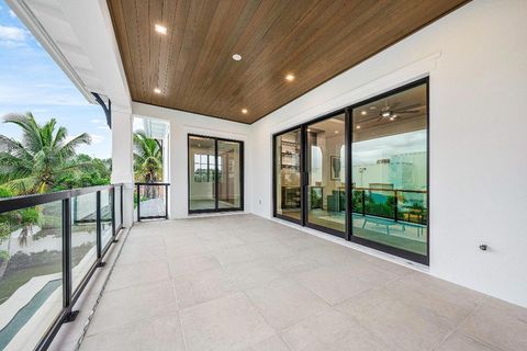 Tiny photo for 201 NE 4th Avenue, Boca Raton, FL 33432 (MLS # R11093687)