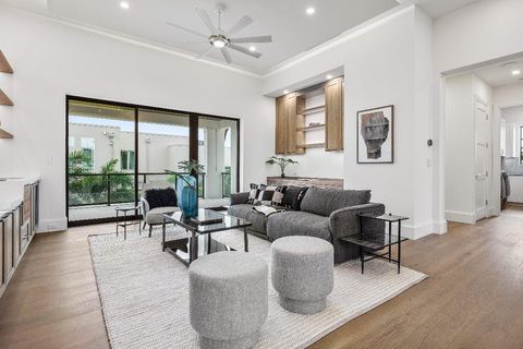 Tiny photo for 201 NE 4th Avenue, Boca Raton, FL 33432 (MLS # R11093687)