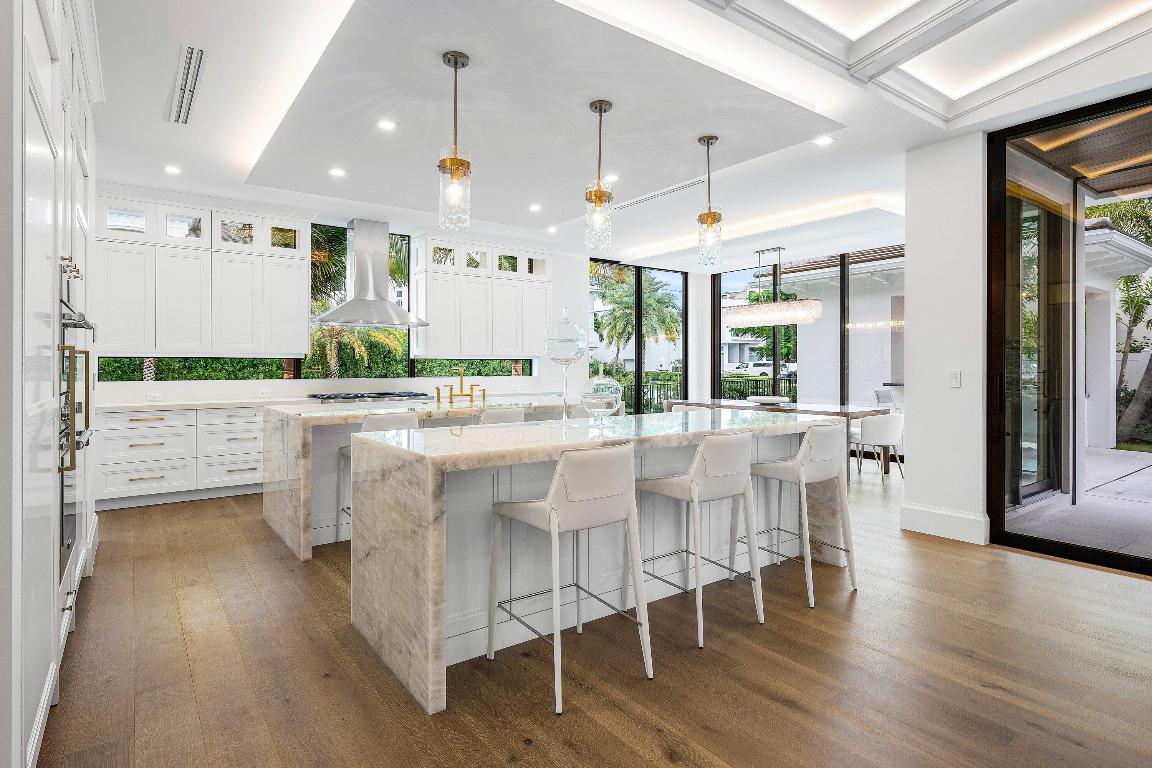 KINGS COURT REPLAT IN - Residential