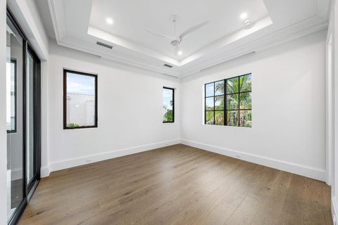 Tiny photo for 201 NE 4th Avenue, Boca Raton, FL 33432 (MLS # R11093687)