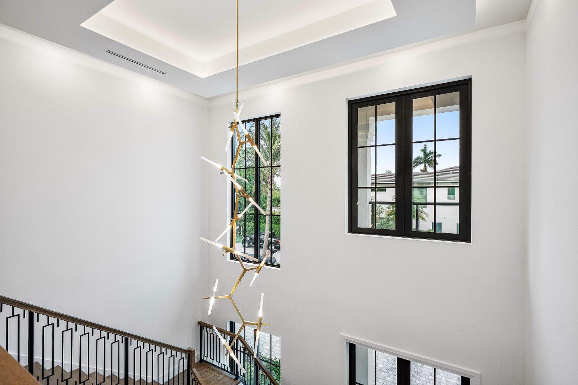 KINGS COURT REPLAT IN - Residential