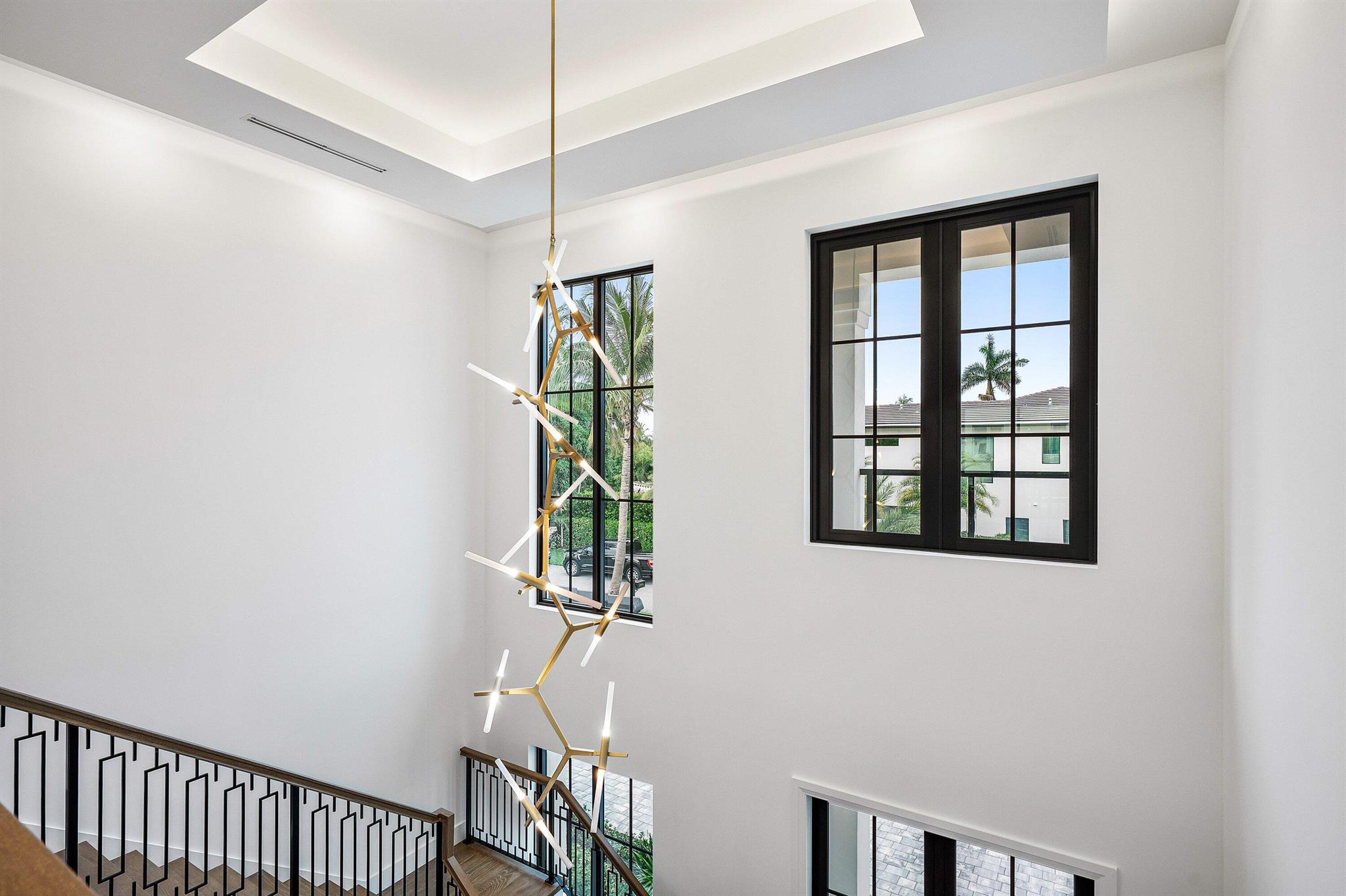 KINGS COURT - Residential