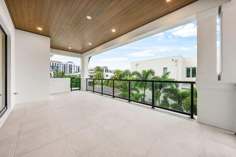 Tiny photo for 201 NE 4th Avenue, Boca Raton, FL 33432 (MLS # R11093687)