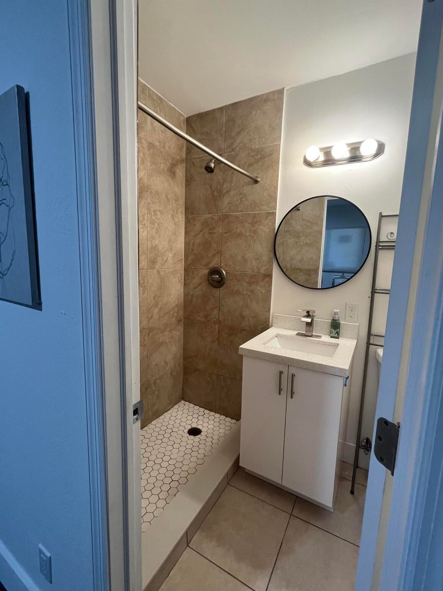 View photos, virtual tours, details... 2300 NW 6th Street 4