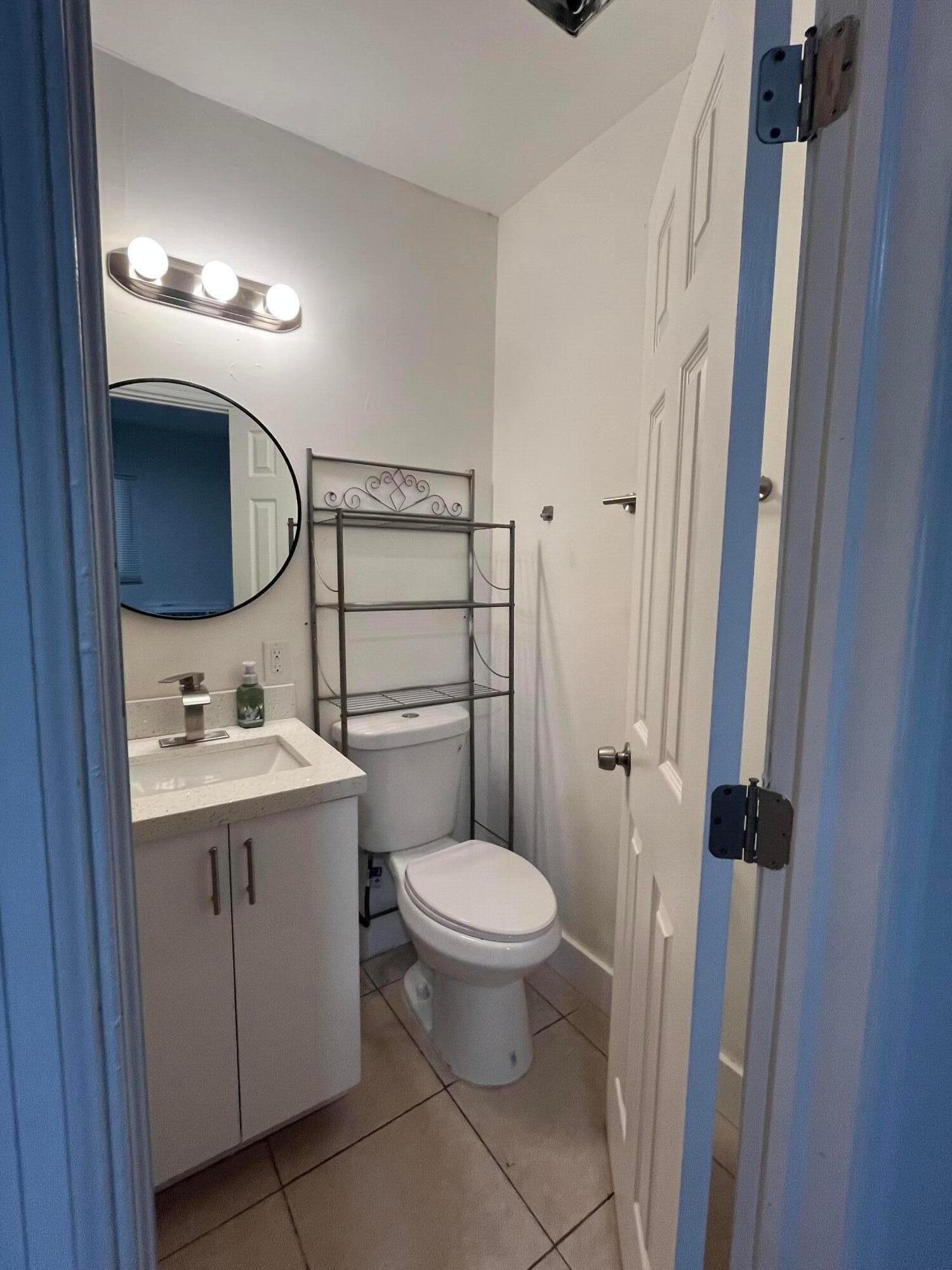 View photos, virtual tours, details... 2300 NW 6th Street 4
