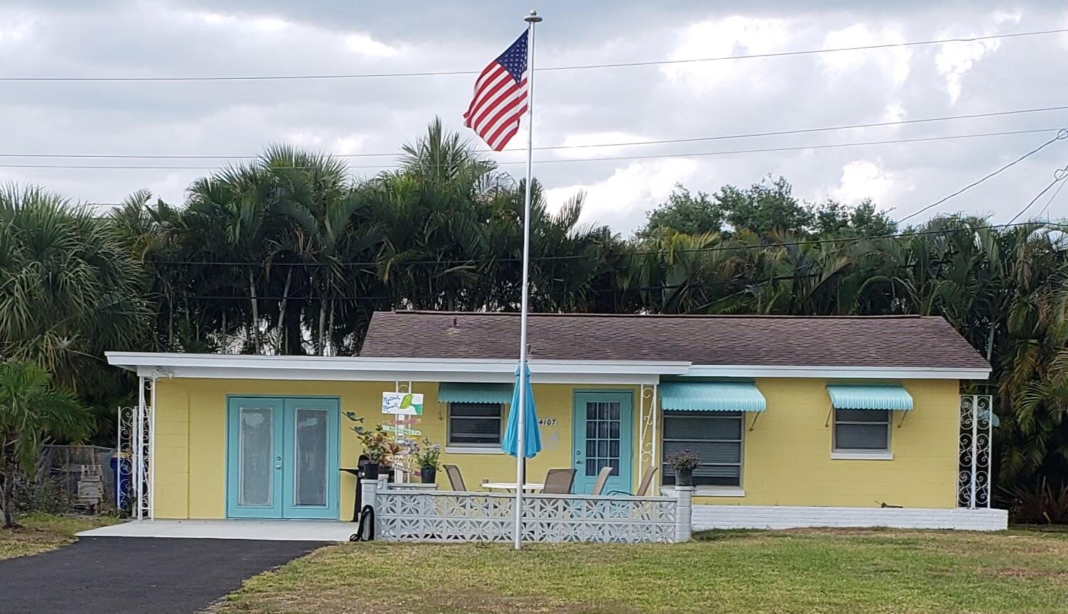 MANATEE BAY - Residential Lease
