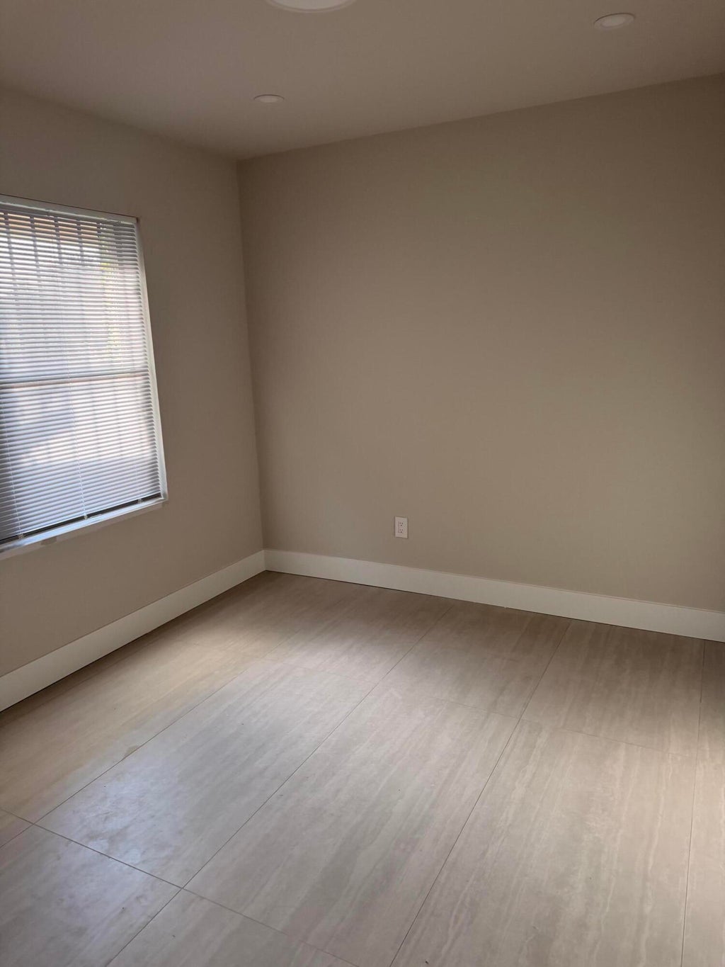 Photo of 2731 AVENUE S #B, Riviera Beach, FL 33404 (MLS # B26070693)