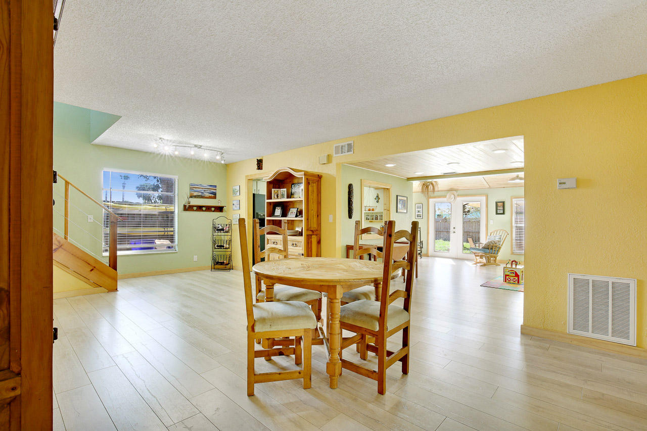 PARKWAY VILLAGE - Residential