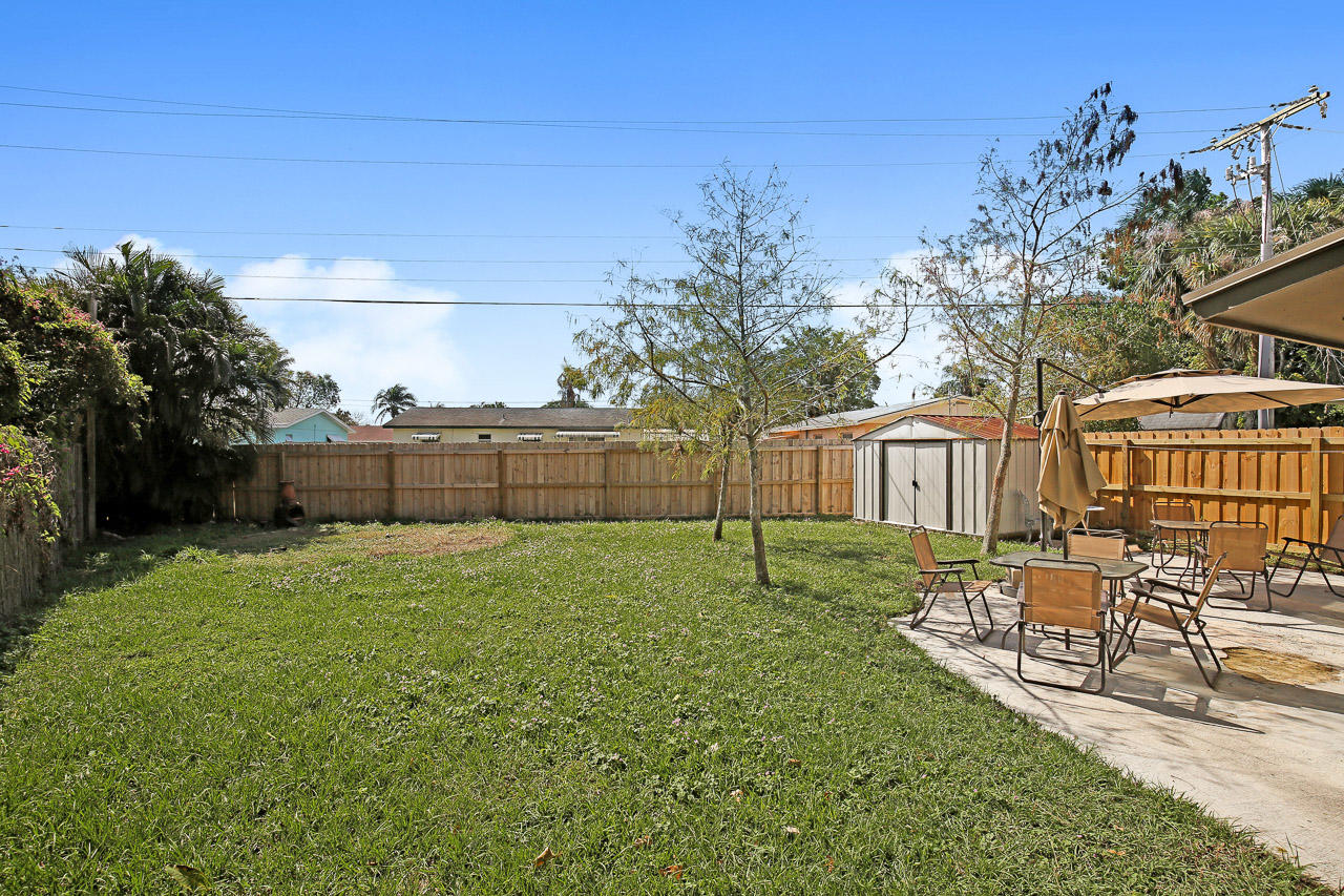 PARKWAY VILLAGE - Residential