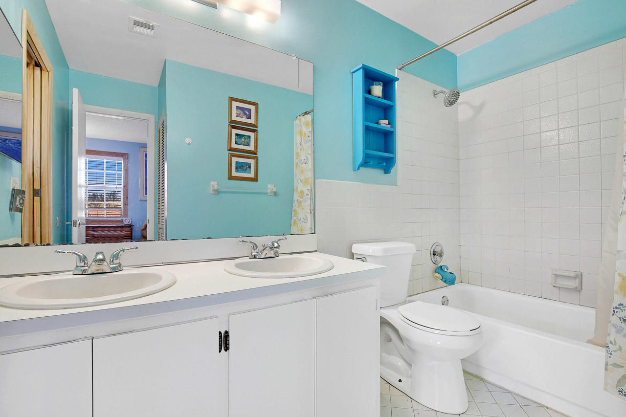 PARKWAY VILLAGE - Residential