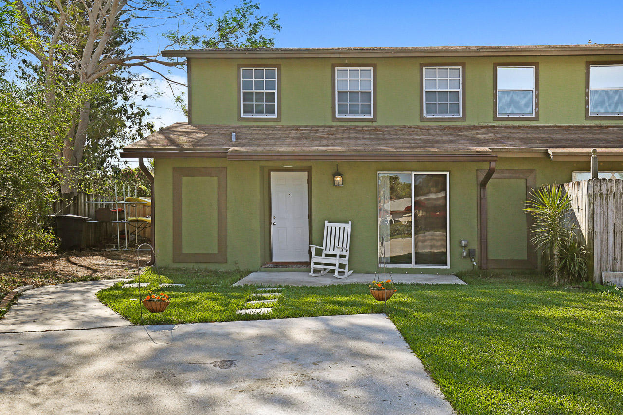 PARKWAY VILLAGE - Residential