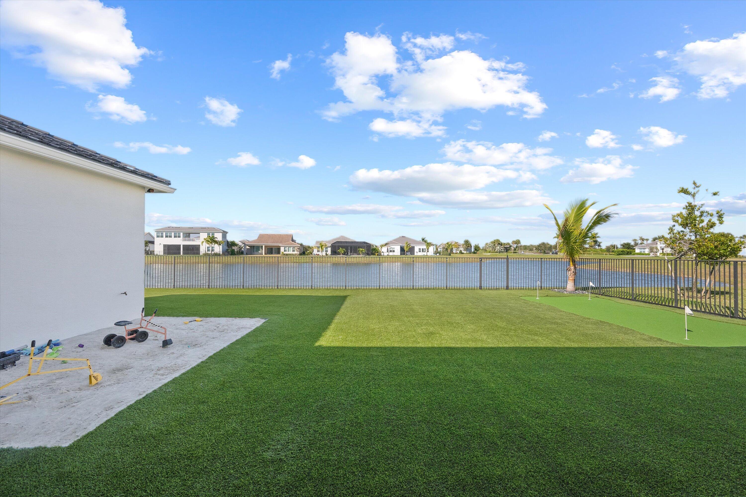 ESTATES OF WESTLAKE - Residential Lease