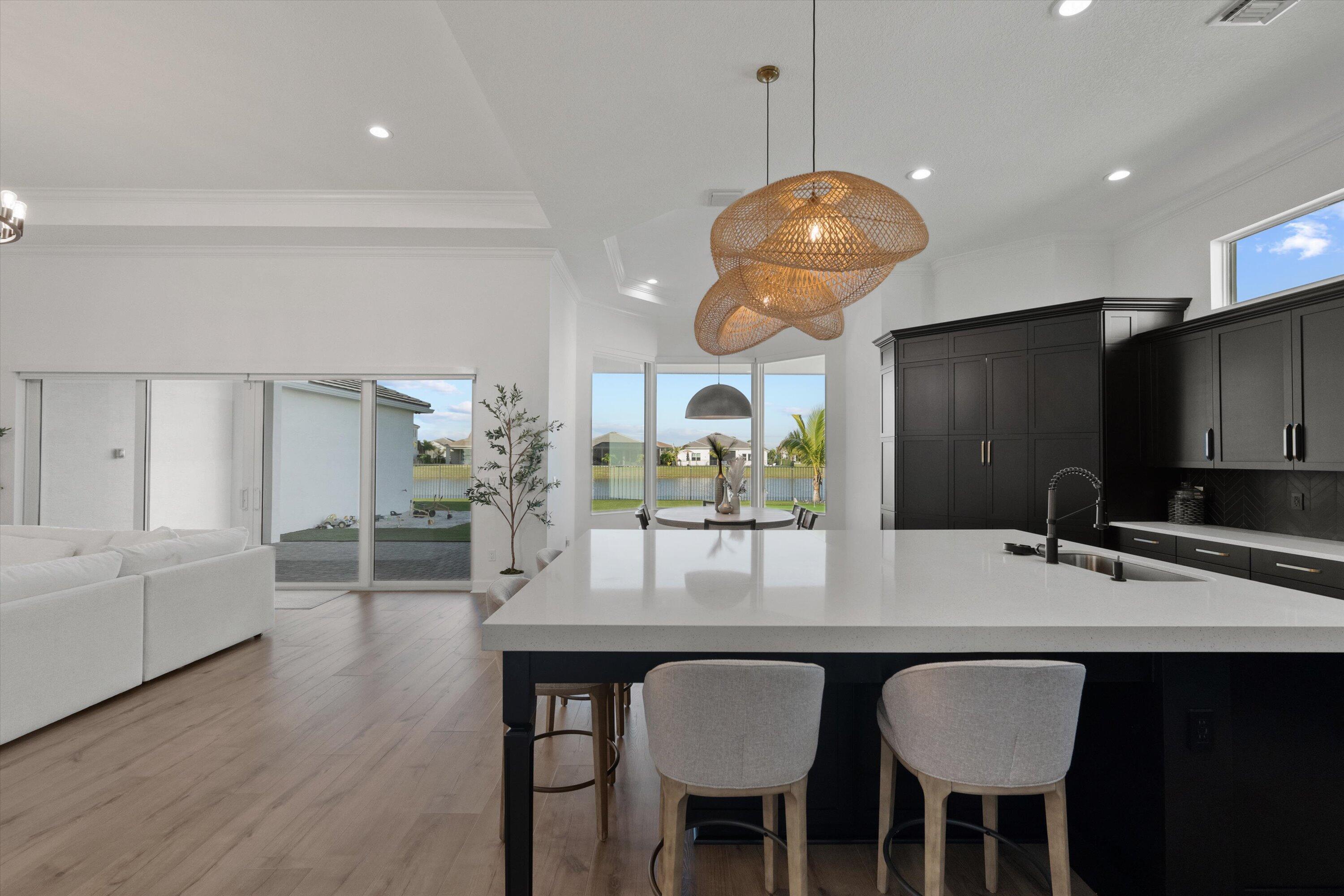 ESTATES OF WESTLAKE - Residential Lease