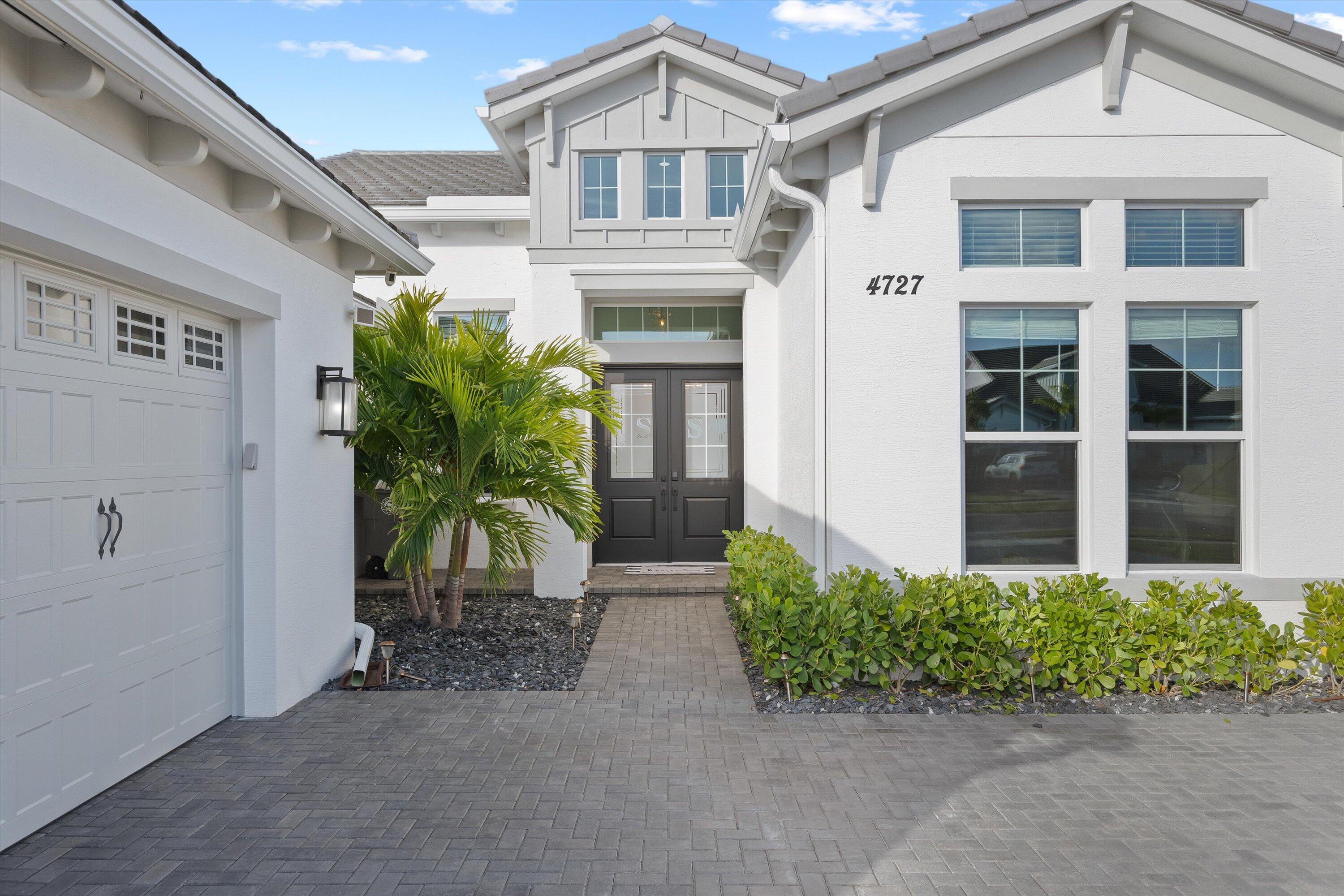 ESTATES OF WESTLAKE - Residential Lease